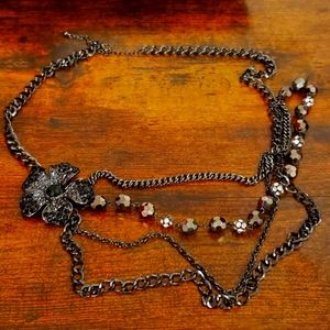 Necklace with flower